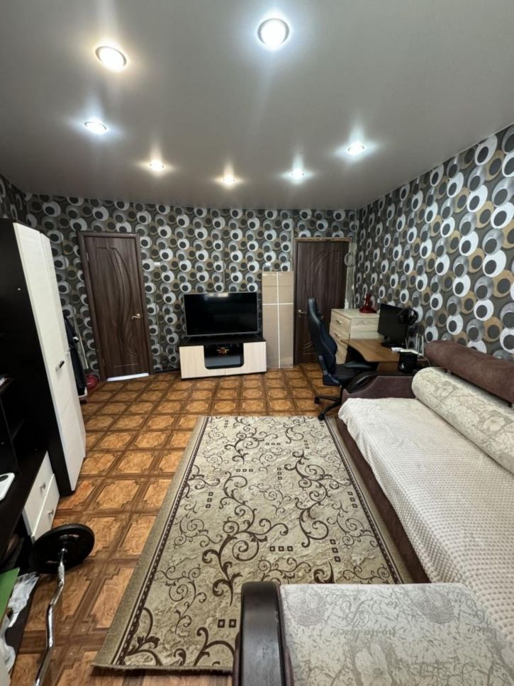 3-комн квартира Попова ул, 34