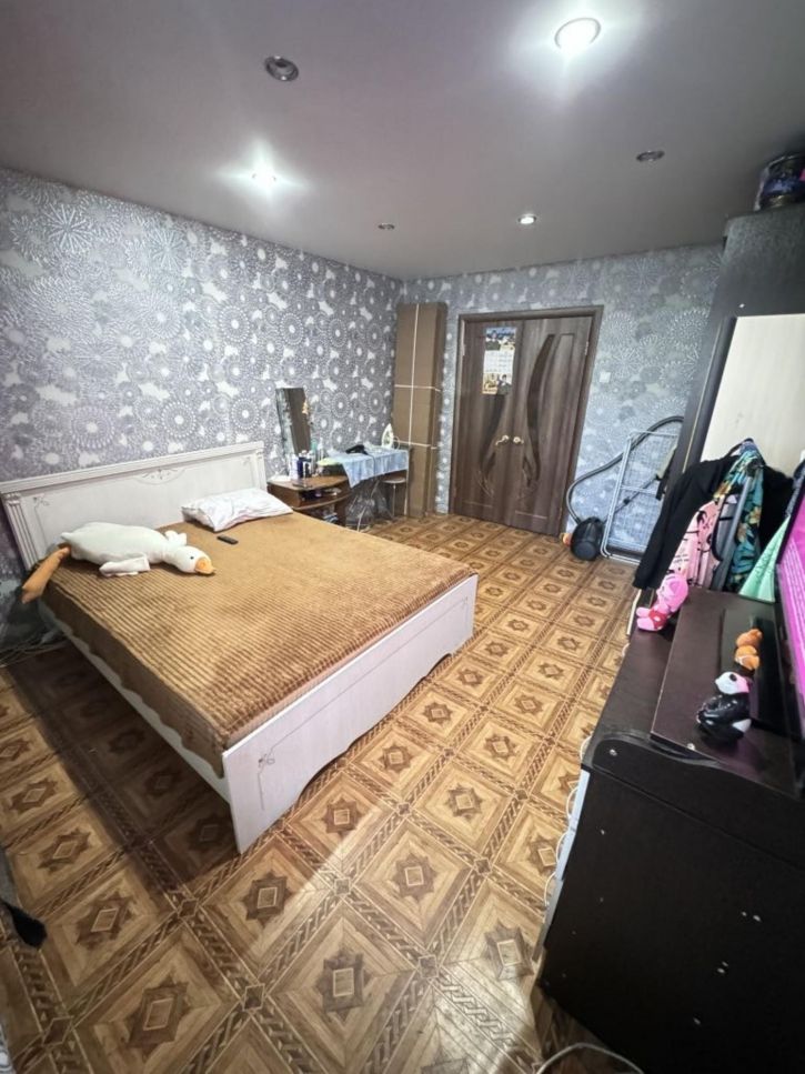 3-комн квартира Попова ул, 34