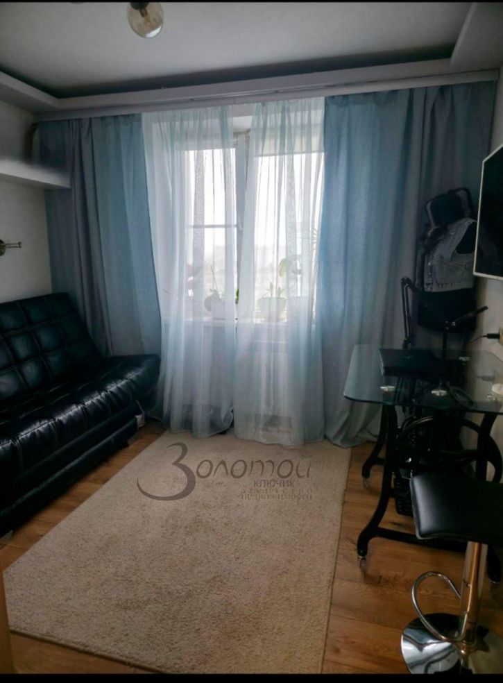4-комн квартира Ситнова ул, 8б
