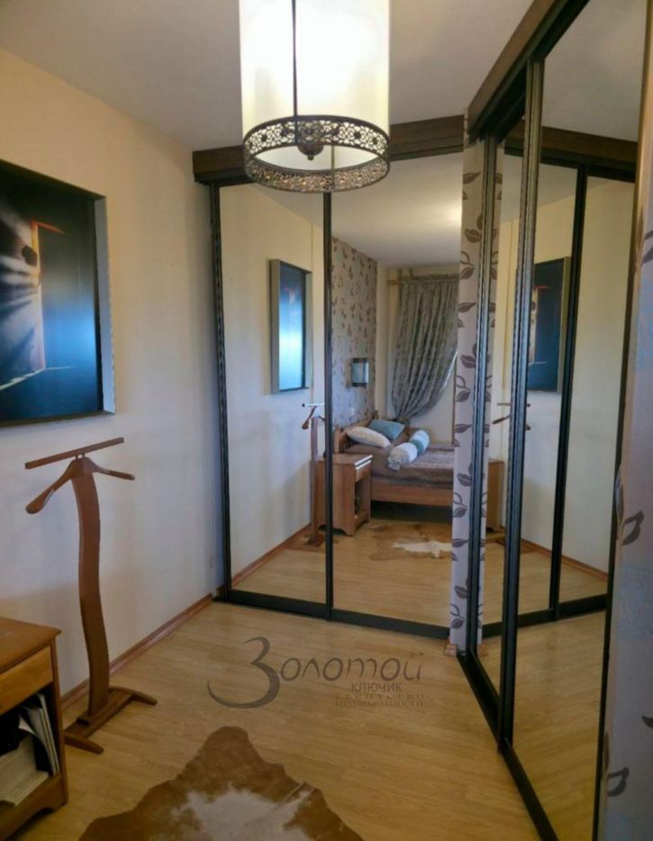 4-комн квартира Ситнова ул, 8б