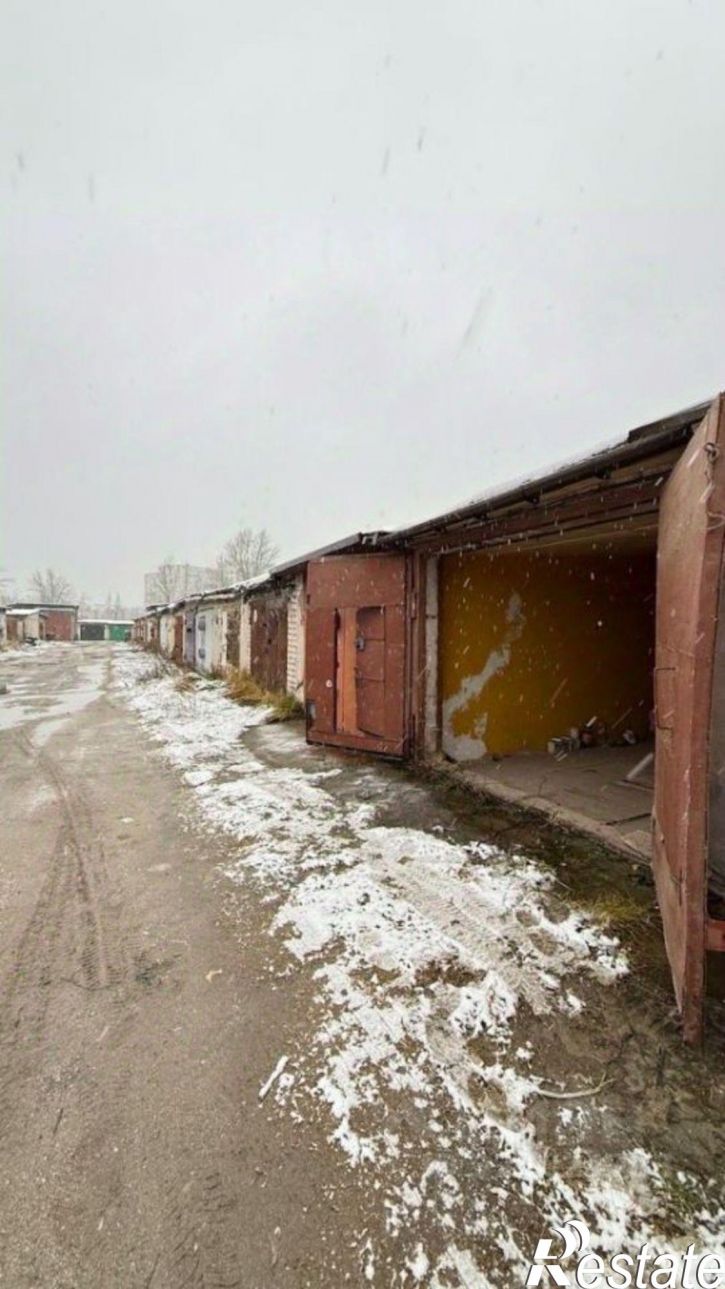 Гараж/парковка улица Будённого, 8,  д. 8