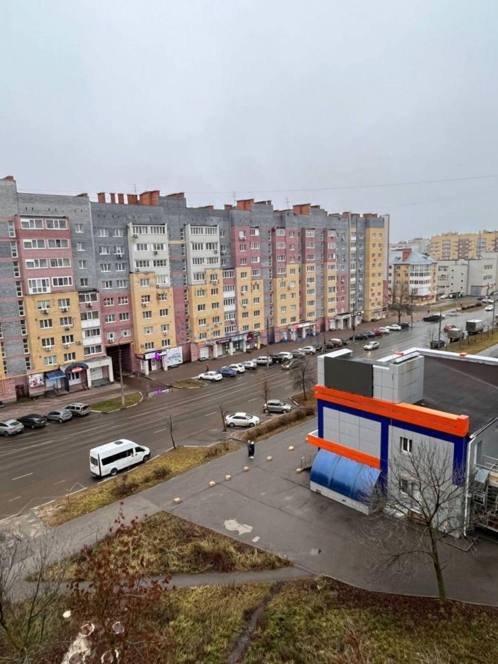 3-комн квартира Петрищева ул, 14