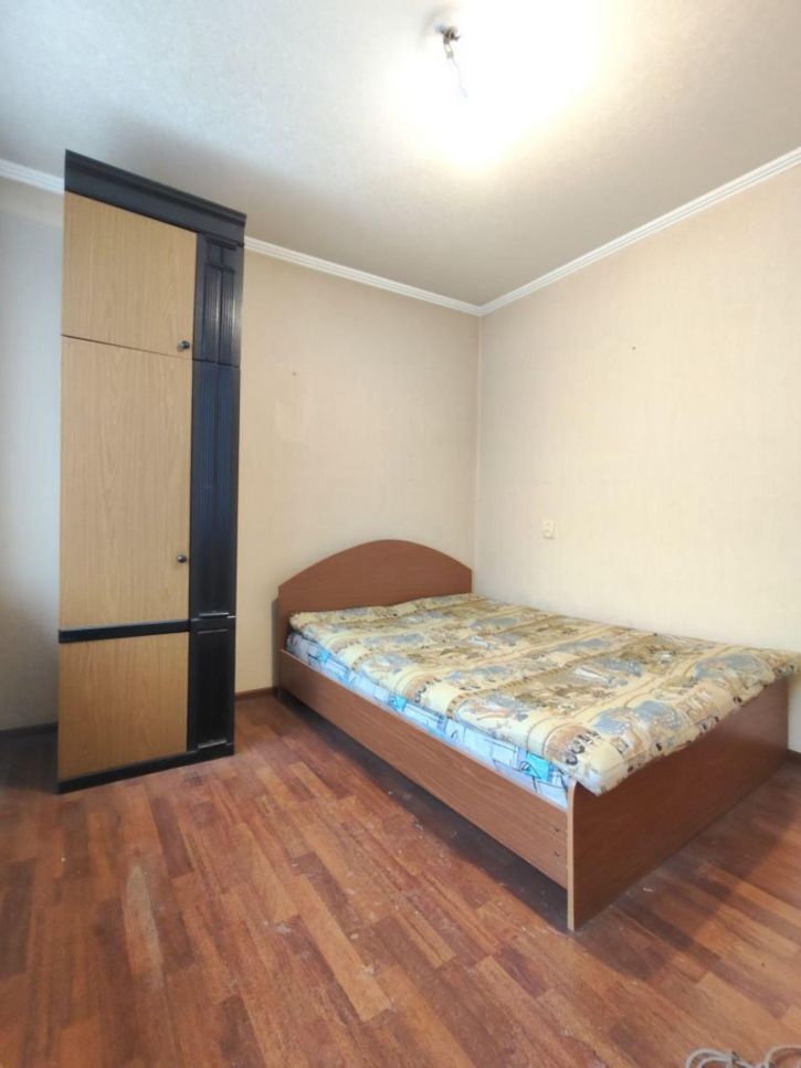 4-комн квартира Самохвалова ул, 10