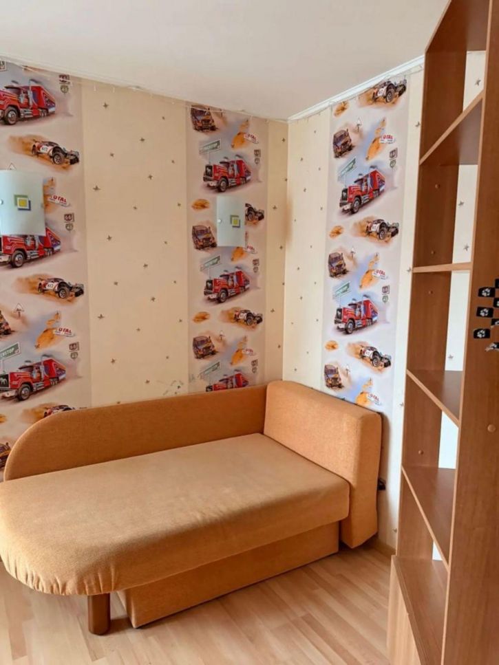 4-комн квартира Циолковского пр-кт, 92а