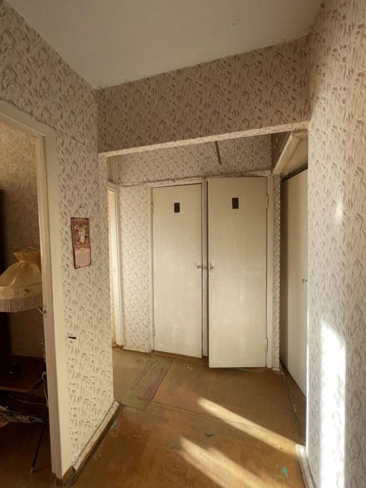 2-комн квартира Патоличева Комбрига ул, 5