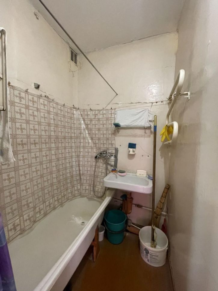 2-комн квартира Патоличева Комбрига ул, 5