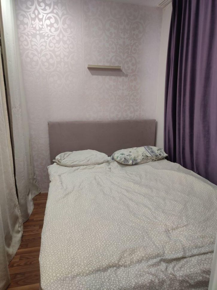 2-комн квартира Новомосковская ул, 10