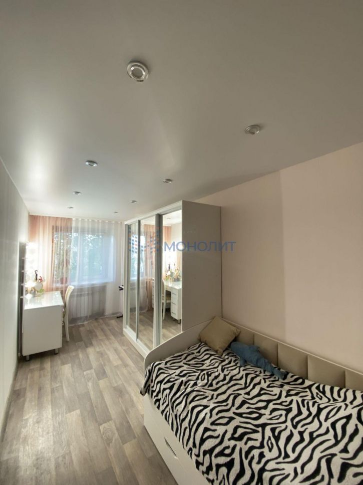 2-комн квартира Гайдара ул, 72