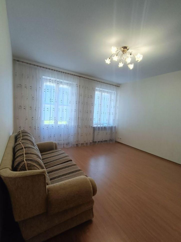 3-комн квартира Маяковского ул, 12