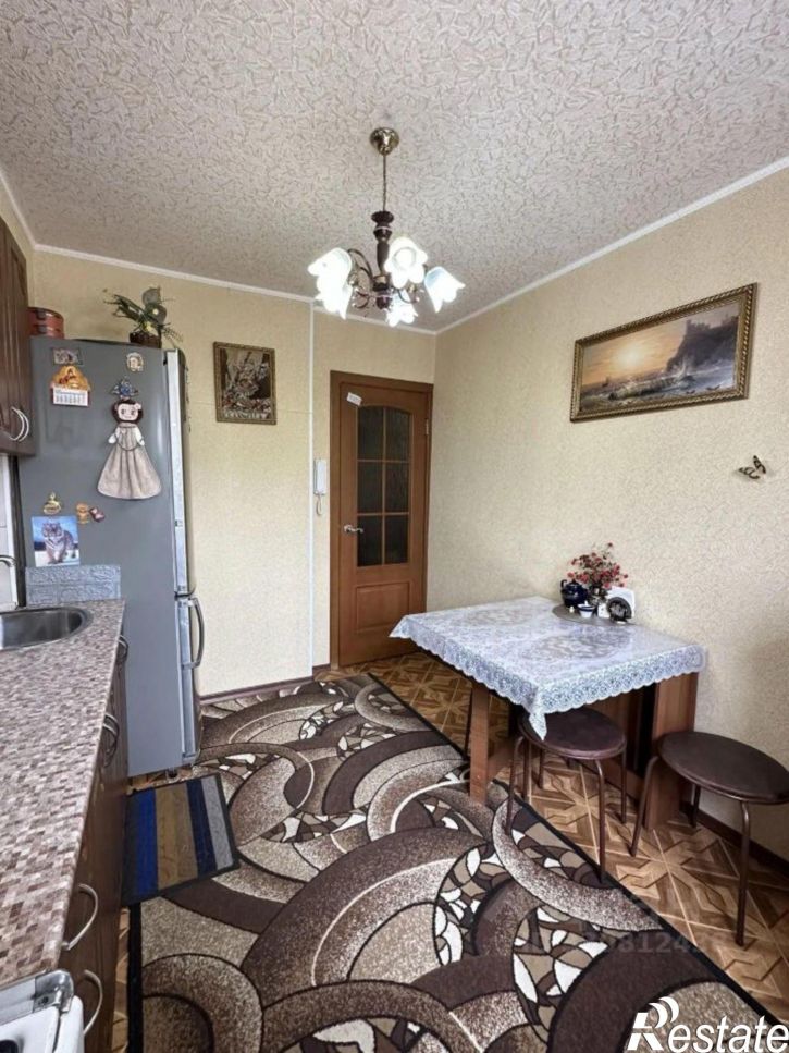 3-комн квартира улица Петрищева, 14,  д. 14