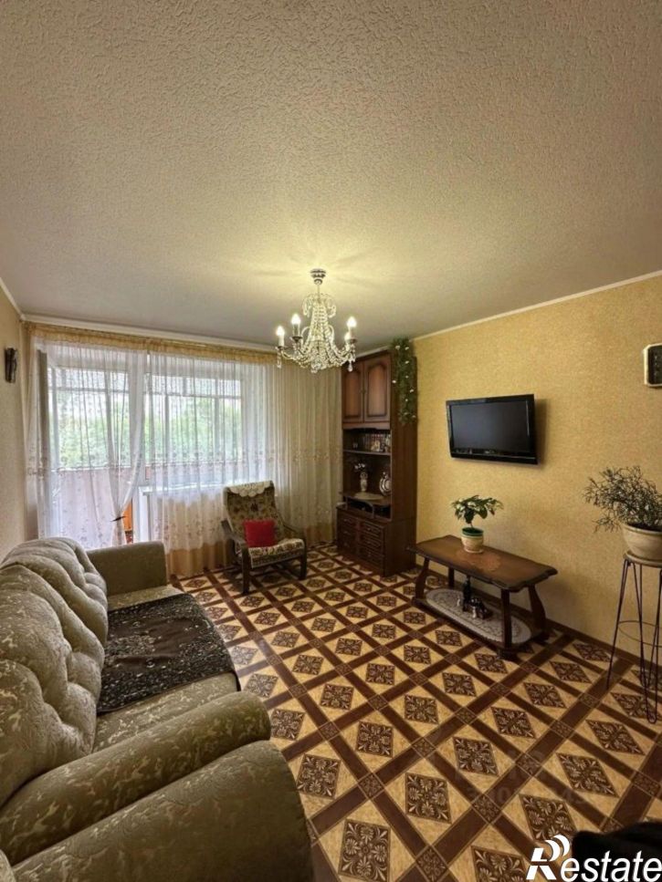 3-комн квартира улица Петрищева, 14,  д. 14