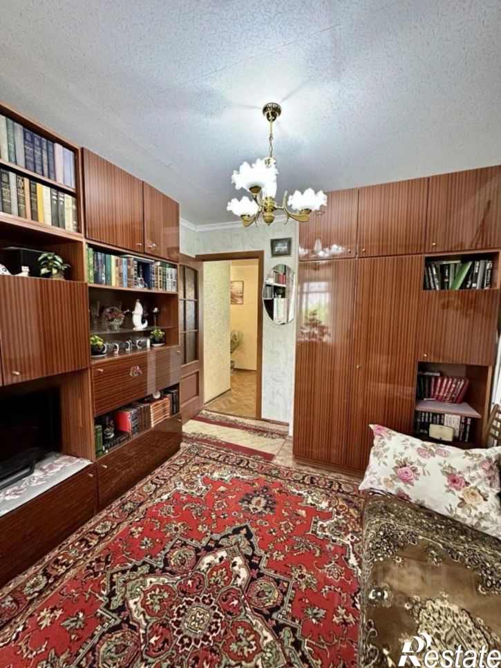 3-комн квартира улица Петрищева, 14,  д. 14