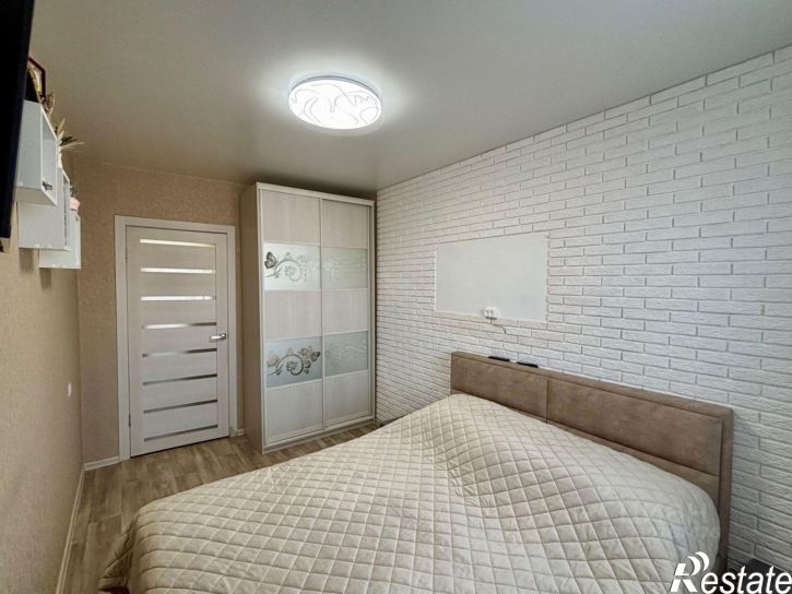 3-комн квартира пр-кт Циолковского, 37,  д. 37