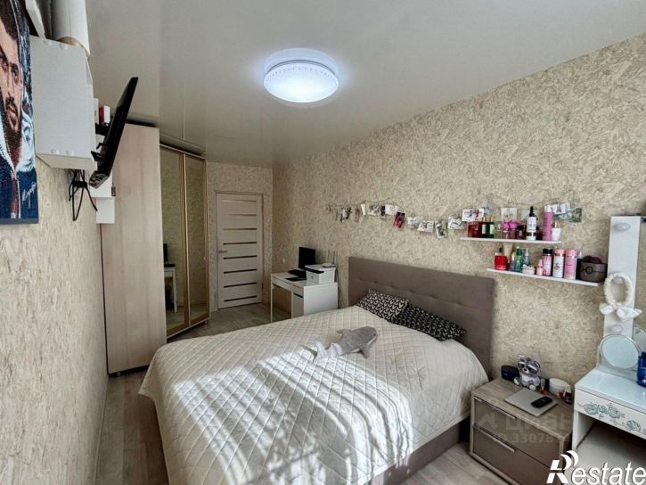 3-комн квартира пр-кт Циолковского, 37,  д. 37