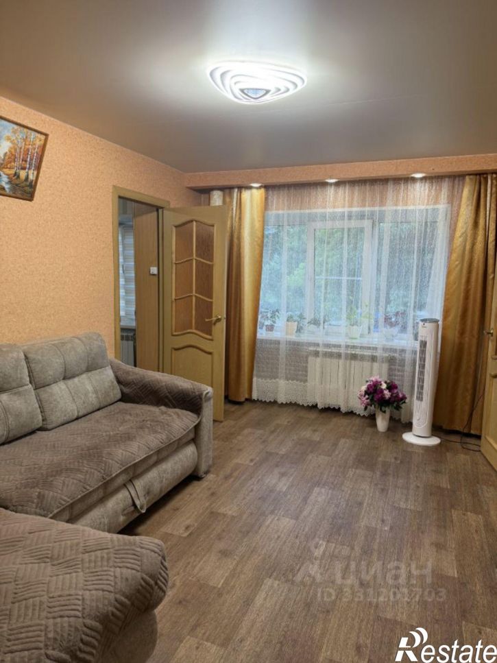 3-комн квартира ул Новомосковская, 22/37,  д. 22/37