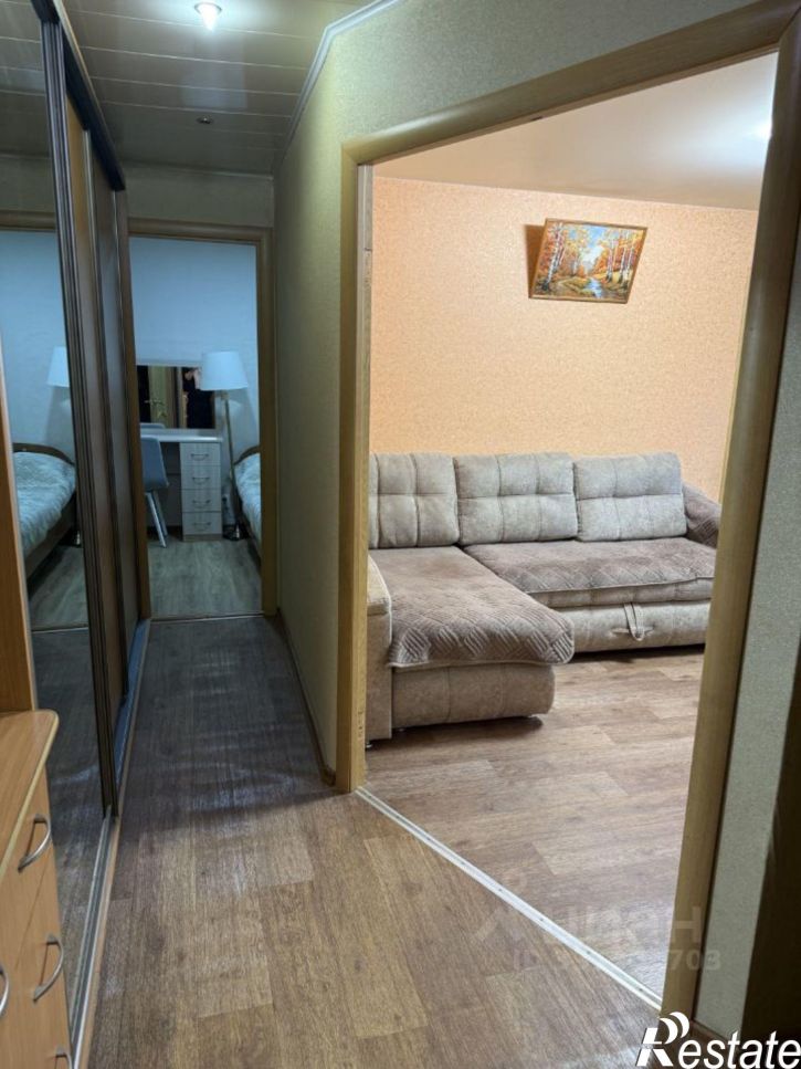 3-комн квартира ул Новомосковская, 22/37,  д. 22/37