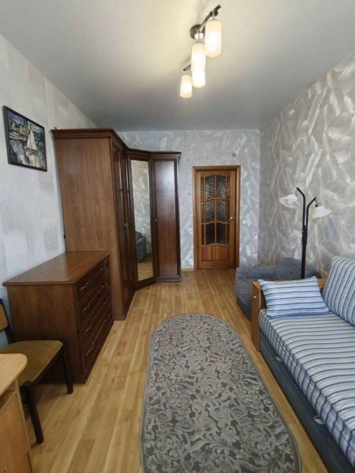 2-комн квартира Дзержинского пр-кт, 8/5