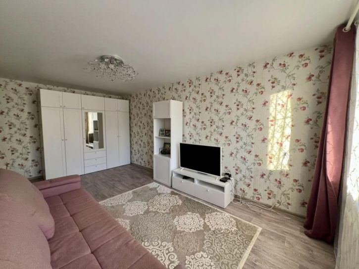 2-комн квартира Октябрьская ул, 70