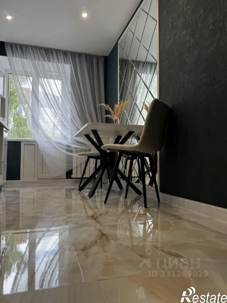 2-комн квартира б-р Космонавтов, 15А,  д. 15А
