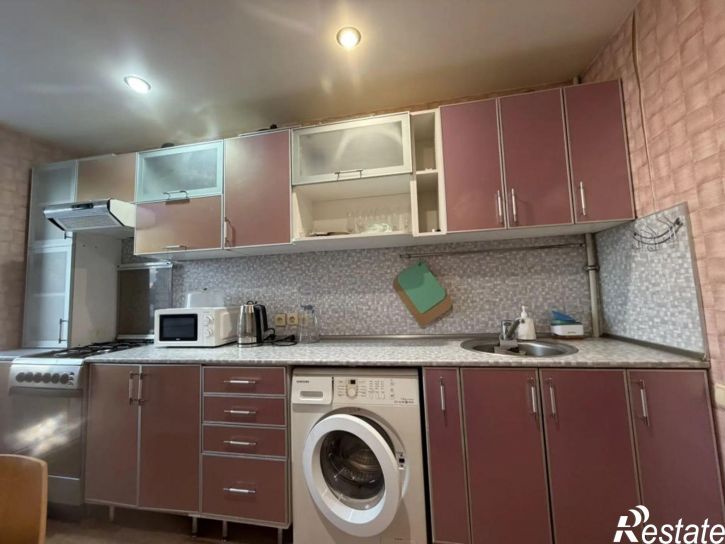 2-комн квартира Учительский пер, 7
