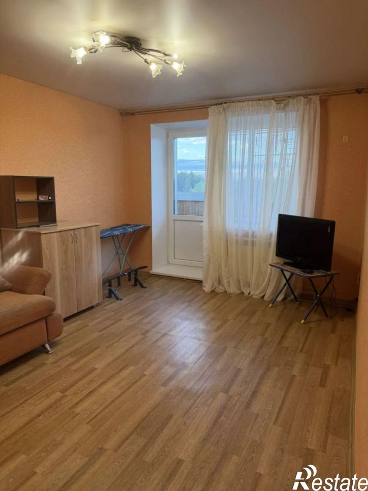 2-комн квартира Учительский пер, 7