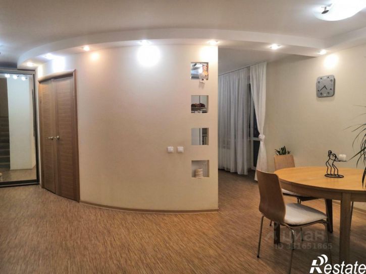 3-комн квартира пр-кт Циолковского, 90,  д. 90