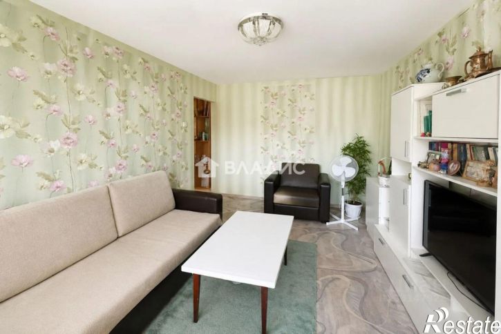 2-комн квартира пр-кт Циолковского, 52А,  д. 52А