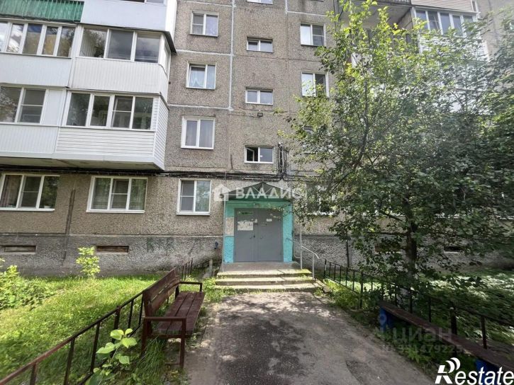2-комн квартира пр-кт Циолковского, 52А,  д. 52А