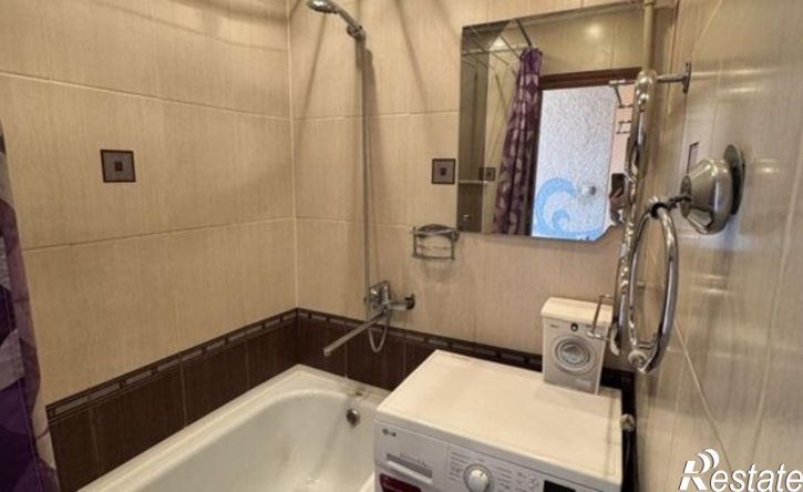 2-комн квартира пр-кт Циолковского, 52А,  д. 52А