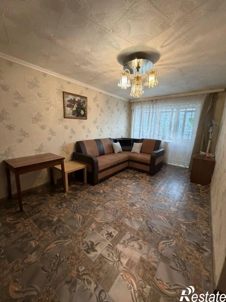 2-комн квартира Новомосковская ул, 32