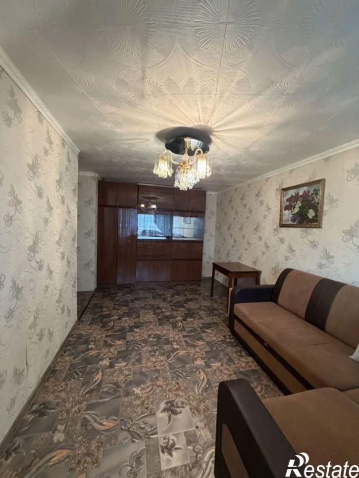 2-комн квартира Новомосковская ул, 32
