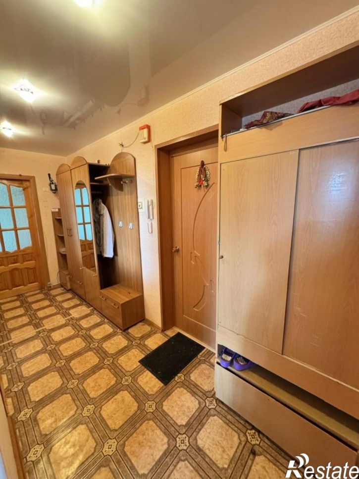 2-комн квартира Попова ул, 18А