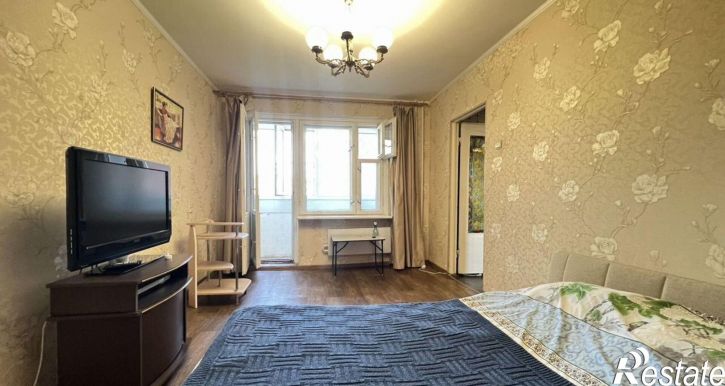4-комн квартира б-р Космонавтов, 12А,  д. 12А