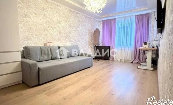 3-комн квартира б-р Космонавтов, 12,  д. 12