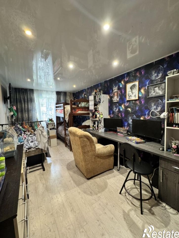 3-комн квартира Попова ул, 8А