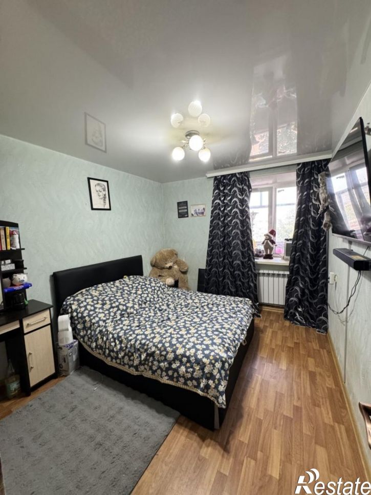 3-комн квартира Попова ул, 8А