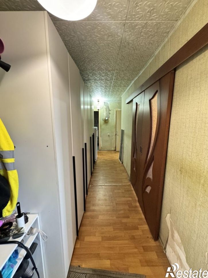 3-комн квартира Попова ул, 8А