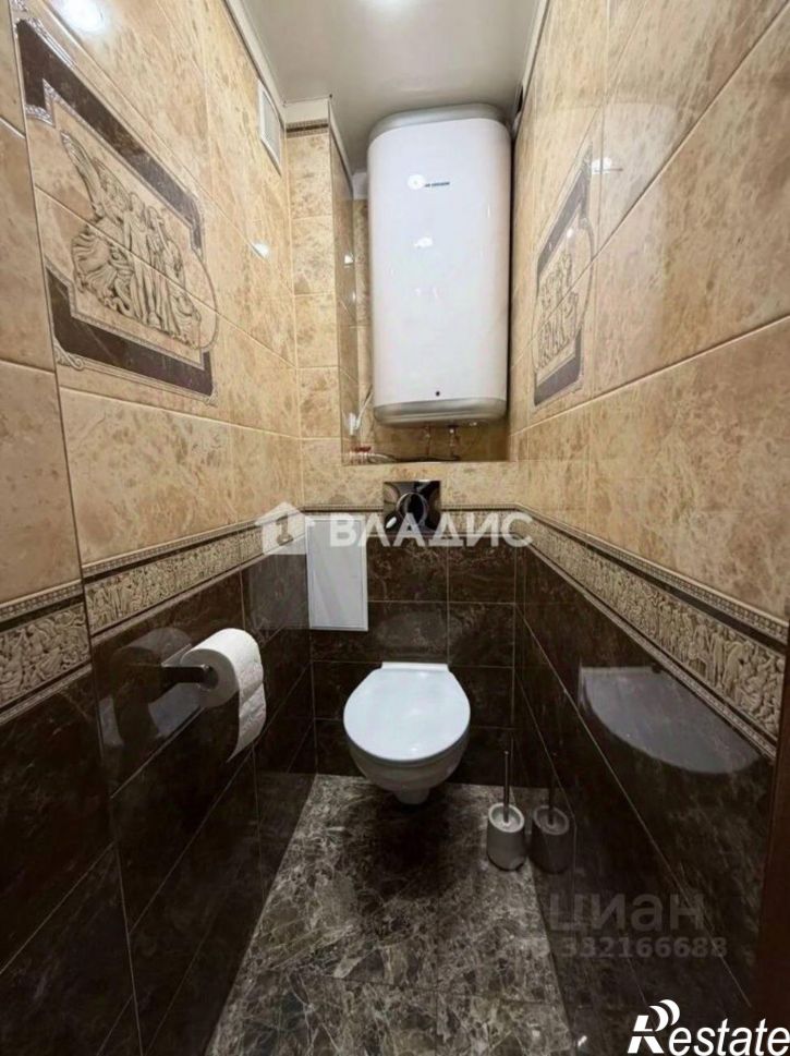 3-комн квартира б-р Космонавтов, 12,  д. 12