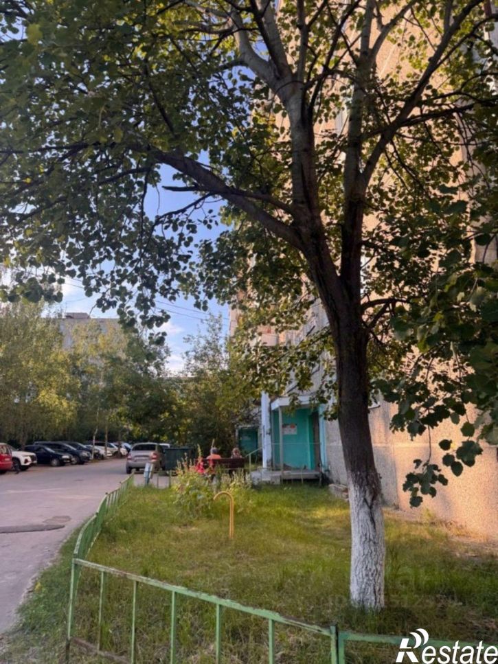 3-комн квартира пр-кт Ленинского Комсомола, 42,  д. 42