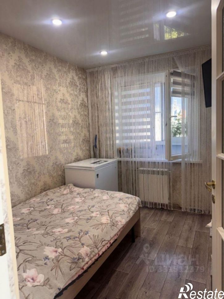3-комн квартира пр-кт Ленинского Комсомола, 42,  д. 42