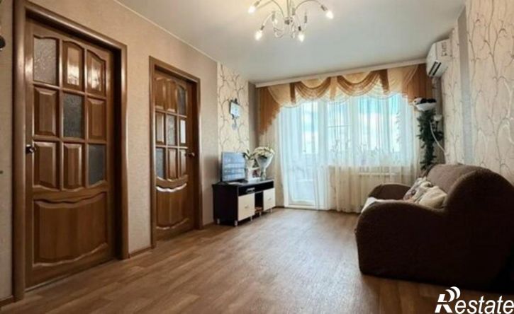 4-комн квартира ул Самохвалова, 10,  д. 10