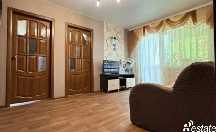 4-комн квартира ул Самохвалова, 10,  д. 10