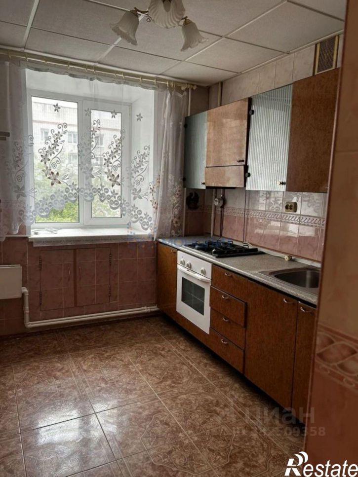 4-комн квартира ул Галкина, 8А,  д. 8А