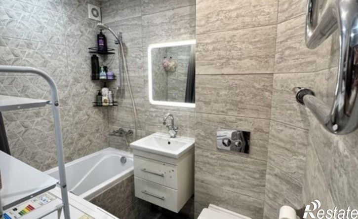 2-комн квартира ул Строителей, 10А,  д. 10А