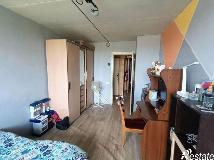 2-комн квартира Новомосковская ул, 30