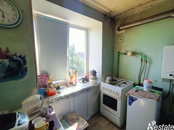 2-комн квартира Новомосковская ул, 30