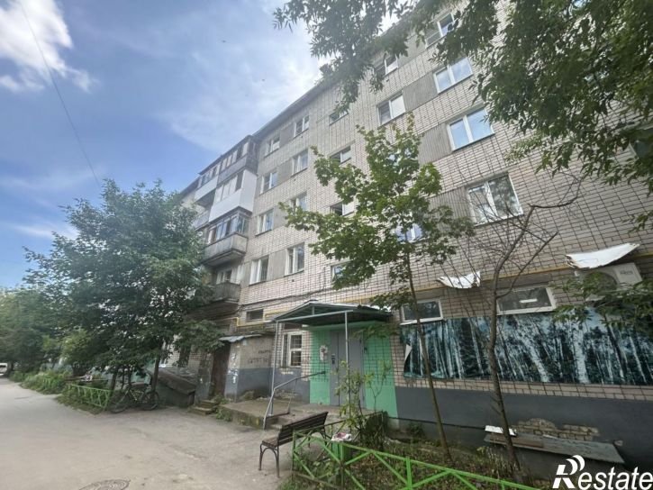 3-комн квартира Бутлерова ул, 38