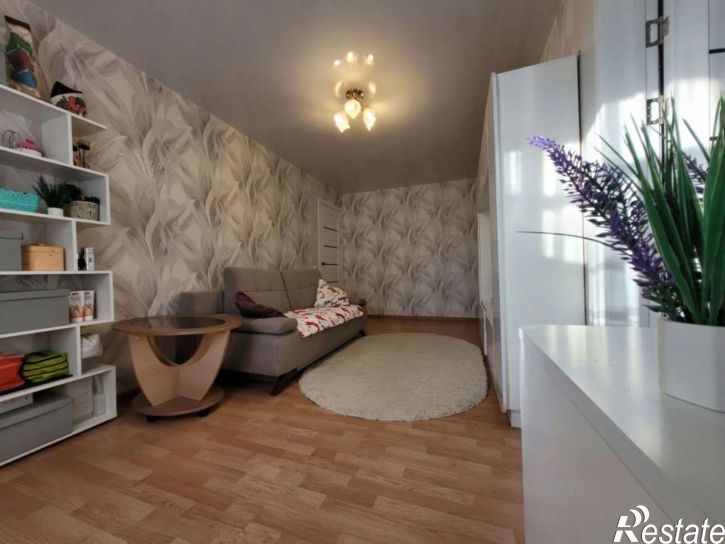 3-комн квартира Гайдара ул, 72А