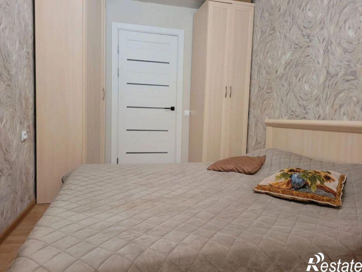3-комн квартира Гайдара ул, 72А