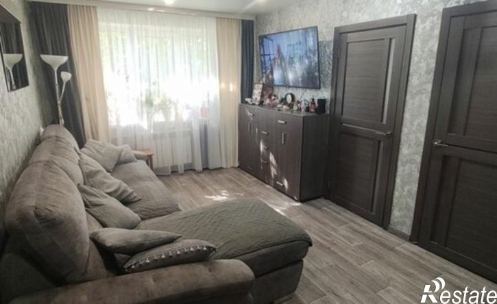 3-комн квартира ул Пожарского, 8/34,  д. 8/34